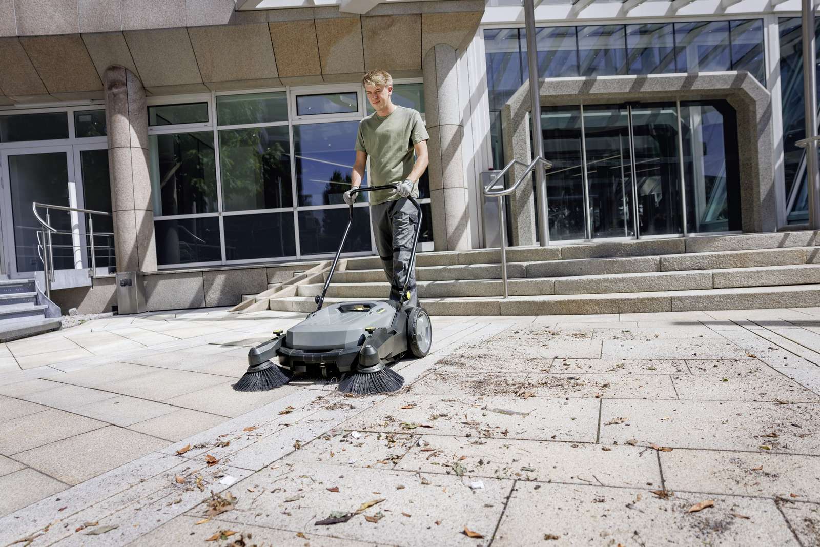 Spazzatrice KM 70/20 C 2SB Karcher